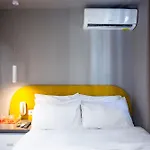 The Bubbles - Jacuzzi