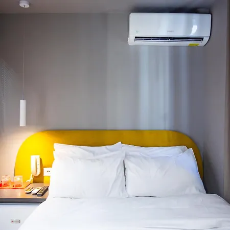 The Bubbles - Jacuzzi