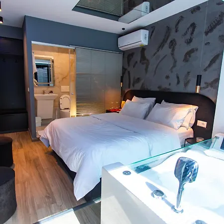 Hotel The Bubbles - Jacuzzi 3*