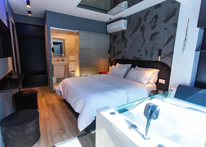 Hotel The Bubbles - Jacuzzi 3*