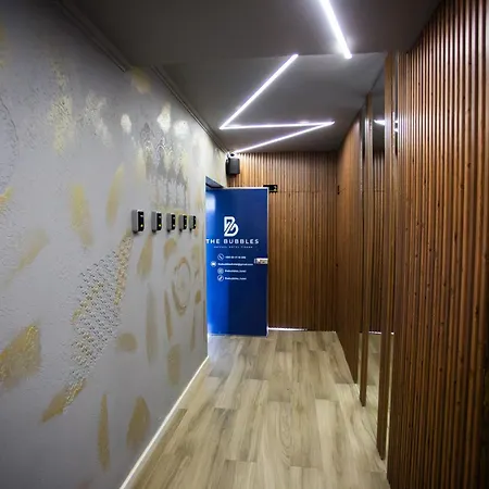 The Bubbles - Jacuzzi 호텔