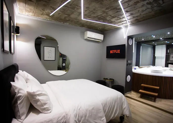 מלון The Bubbles - Jacuzzi